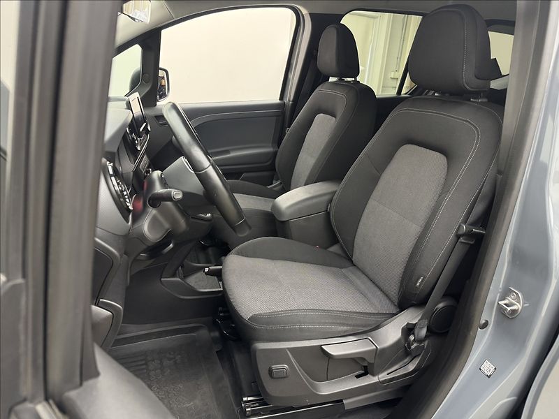 Mercedes-Benz Citan 1,5 TOURER DPH NAV LED 1MAJ ČR - fotka 28 z 38