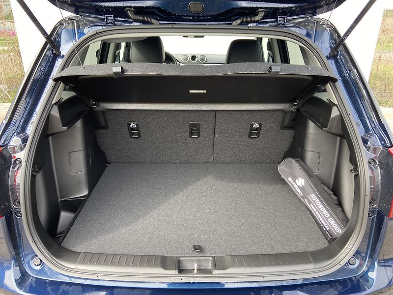 Suzuki Vitara 1.4 BoosterJet 81kW Elegance - fotka 12 z 20
