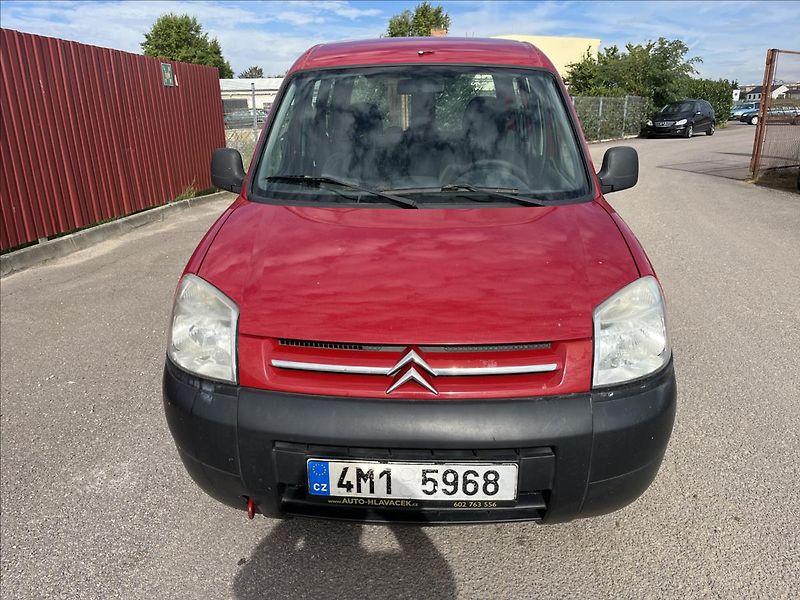 Citroën Berlingo 1,4 i TAŽNÉ STK 2/27 - fotka 2 z 31