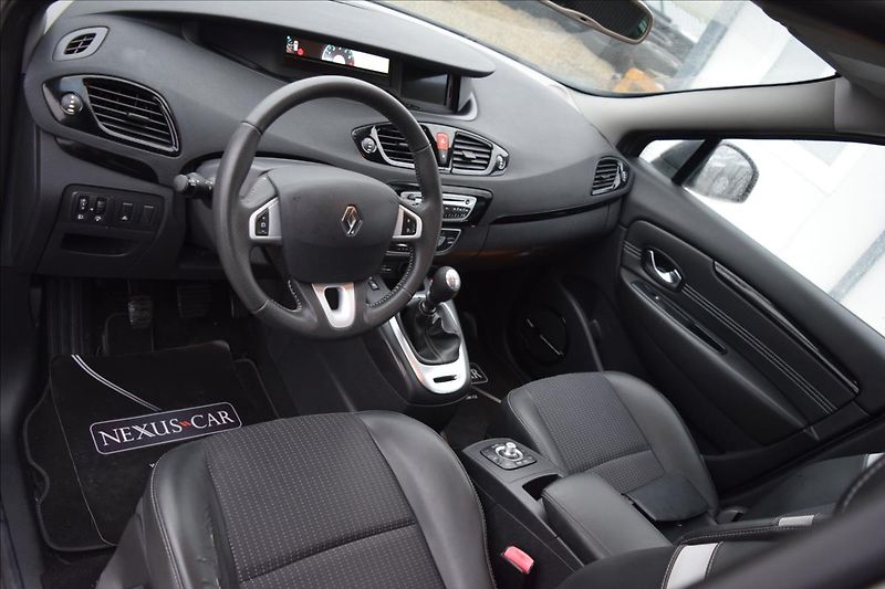 Renault Scénic 1,9 DCI 96KW TAŽNÉ NAVI KAMERA - fotka 16 z 57