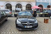 Sraz vozů značky Mercedes na Karlově náměstí v Kolíně.