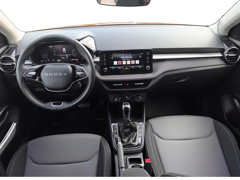 Škoda Fabia Top Selection 1.0 TSI 85kW DSG - fotka 5 z 25