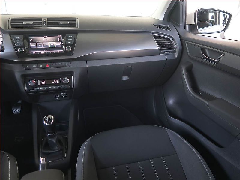 Škoda Fabia (2020) Style 1.0 TSI, ČR,1.maj - fotka 8 z 16
