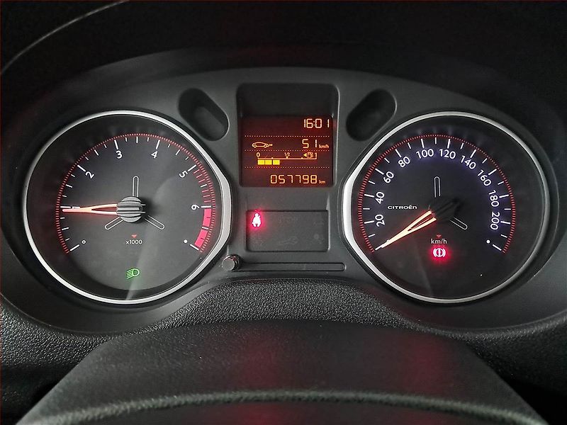 Citroën C-Elysée (2018) 1.2 PureTech, ČR,1.maj - fotka 11 z 16