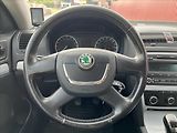 Škoda Octavia 1,6 TDi KLIMA ROZVODY SERVIS - náhled 15