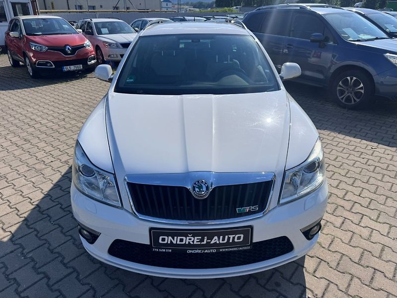 Škoda Octavia (2010) RS DSG 2,0 TSI 147 KW STK - fotka 8 z 50