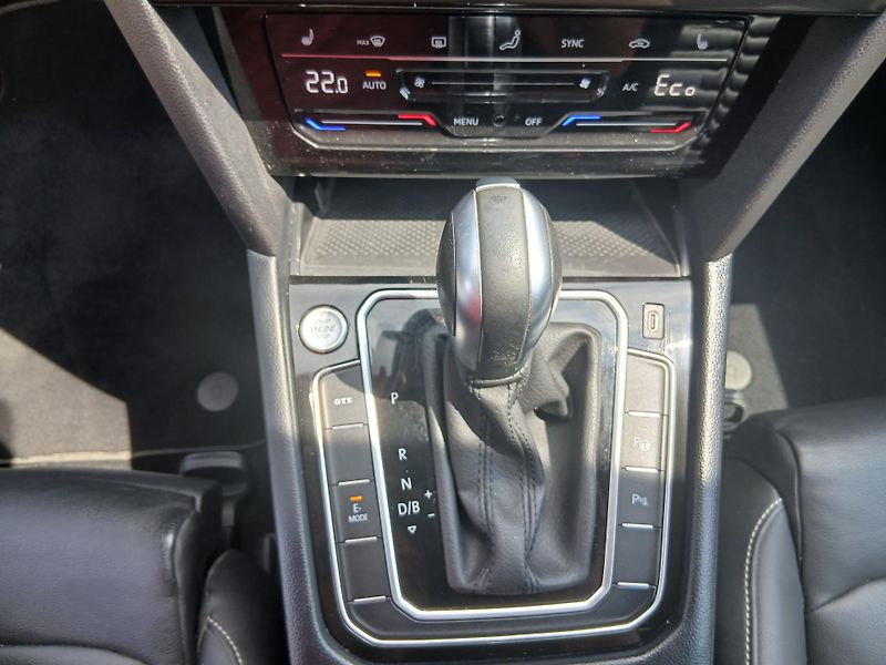 Volkswagen Passat GTE Plug-in hybrid, kůže - fotka 32 z 58