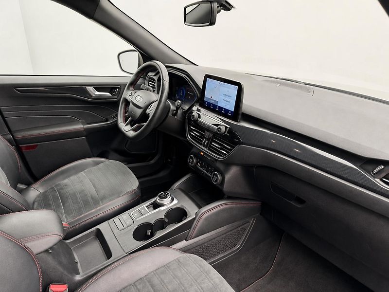 Ford Kuga (2022) 2.5 HYBRID, 4x4,ST-LINE, - fotka 2 z 50