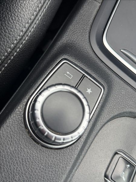 Mercedes-Benz Třídy B 180CDI NAVI AUTOMAT - fotka 18 z 29