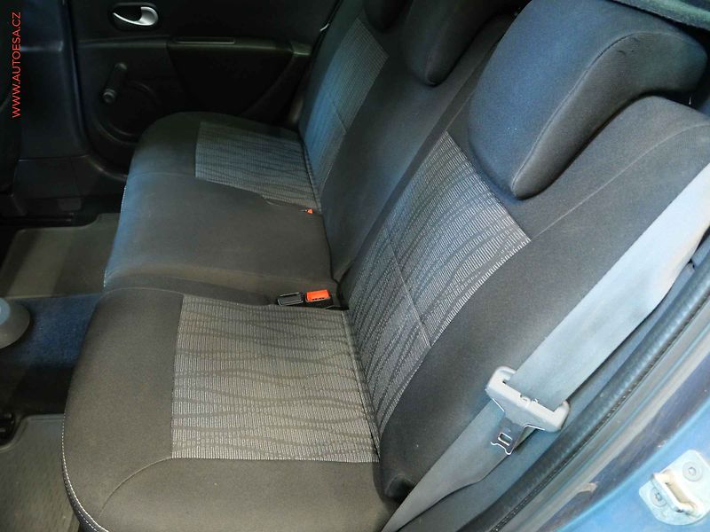 Renault Clio (2010) 1.2 TCe, AC, tempo - fotka 10 z 18
