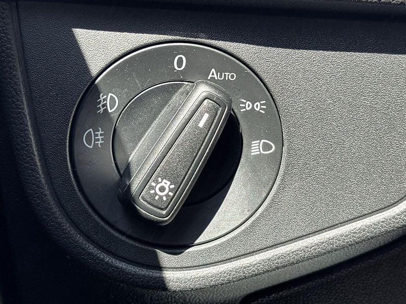 Volkswagen Polo (2023) 1.0 TSI DSG Style - fotka 15 z 27