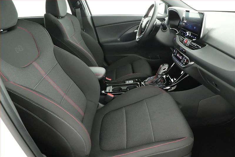 Hyundai i30 (2025) 1.5 T-GDI MHEV 48V, N Line - fotka 7 z 20