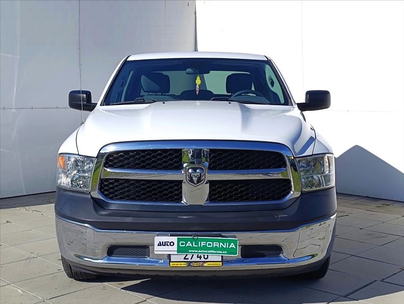 Dodge RAM 1500 3,6 i 4x4 Automat 6míst Tažné - fotka 3 z 35