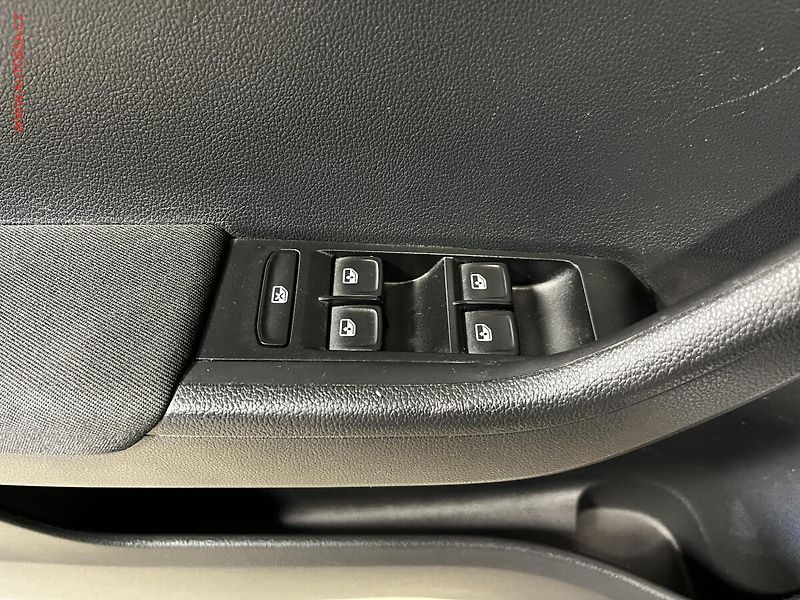 Škoda Fabia (2017) 1.0 TSi, ČR, AC, temp - fotka 12 z 15