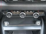 Citroën C4 (2021) 1.2 PT, ČR, servis.kniha, LED - náhled 13