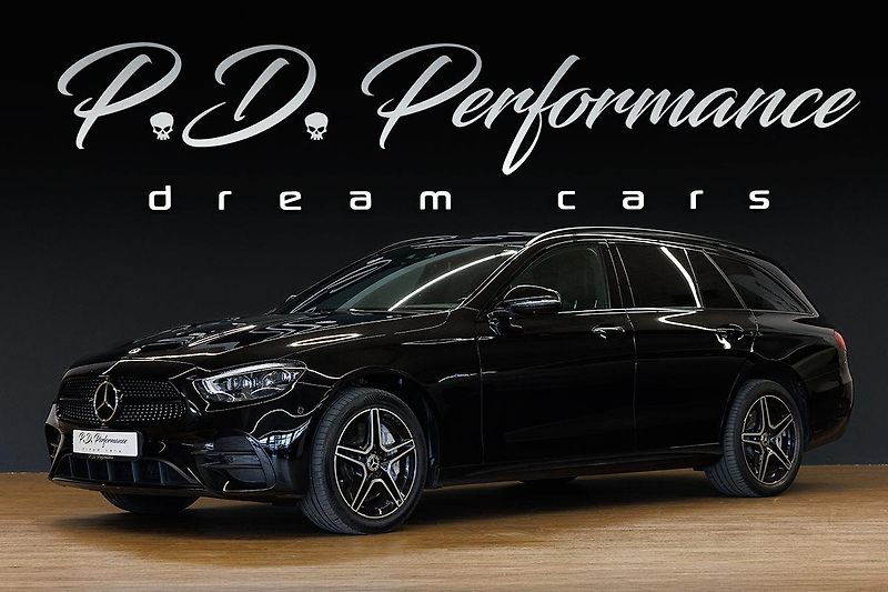 Mercedes-Benz Třídy E (2021) E 300 de T 4Matic AMG Line - fotka 7 z 39