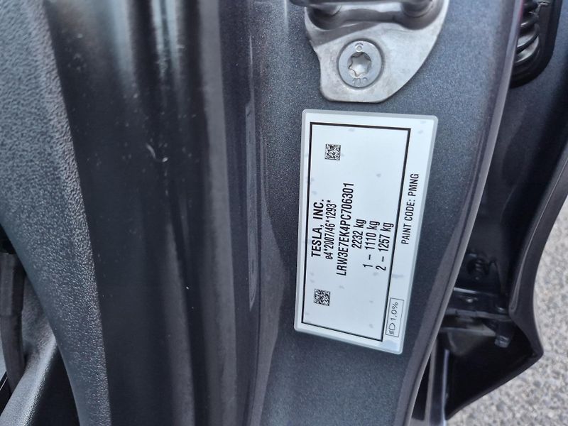 Tesla Model 3 LONG RANGE DUAL MOTOR SOH 94,5 - fotka 49 z 50