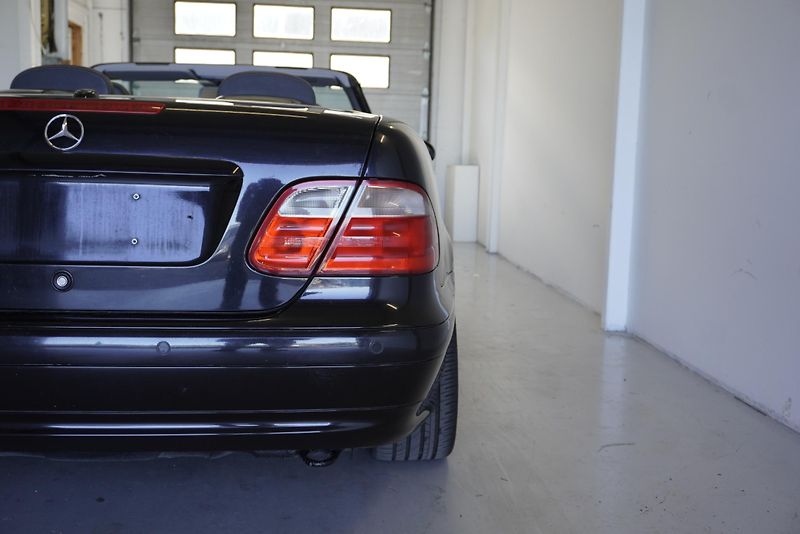 Mercedes-Benz CLK 4,3 AMG V8 AUTOMAT - fotka 9 z 28