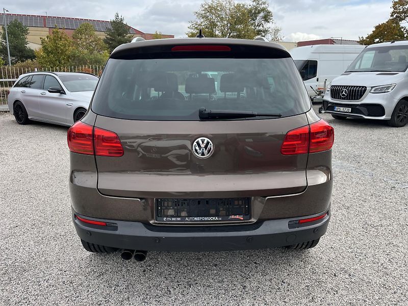 Volkswagen Tiguan (2012) 2.0 TDI 103 KW 4x4 - fotka 6 z 21