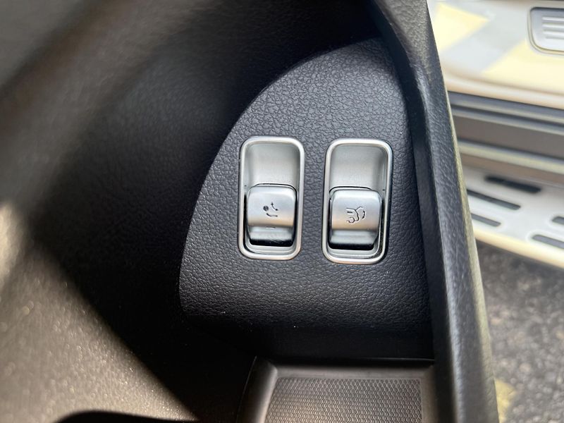 Mercedes-Benz GLS 400d 4M - fotka 14 z 19