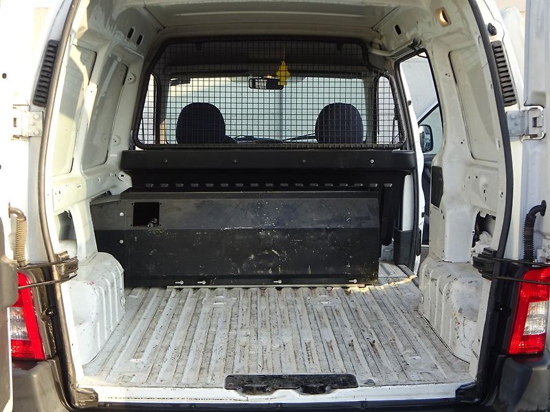 Peugeot Partner 'Ranch' 1,4 i 55kW BEZ KOROZE - fotka 28 z 29