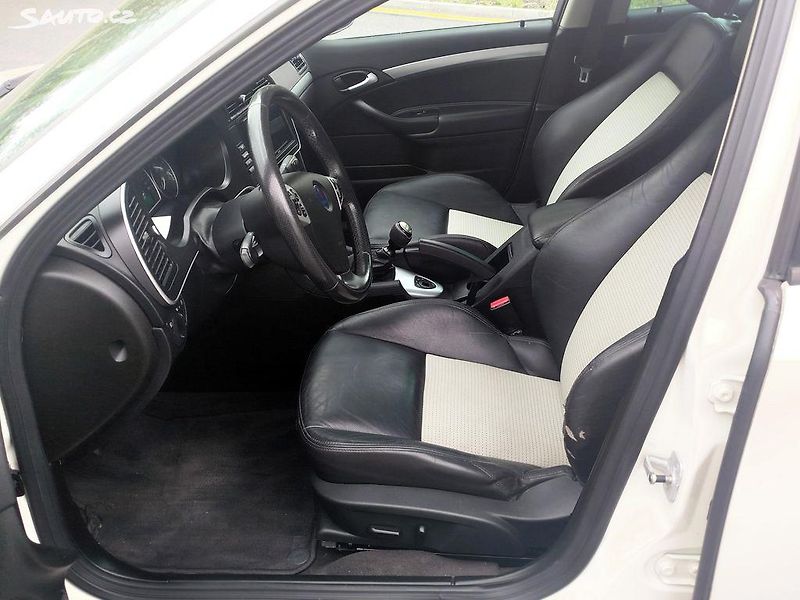 Saab 9-3 1.9 TTiD VECTOR,KŮŽE,XENON,TZ - fotka 7 z 14