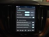 Volvo XC60 2,0 B4 AWD Ultimate tažné,pano - náhled 24