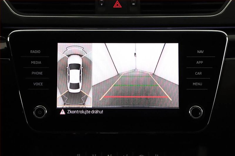 Škoda Superb (2021) Laurin&Klement 1.5 TSI - fotka 16 z 20