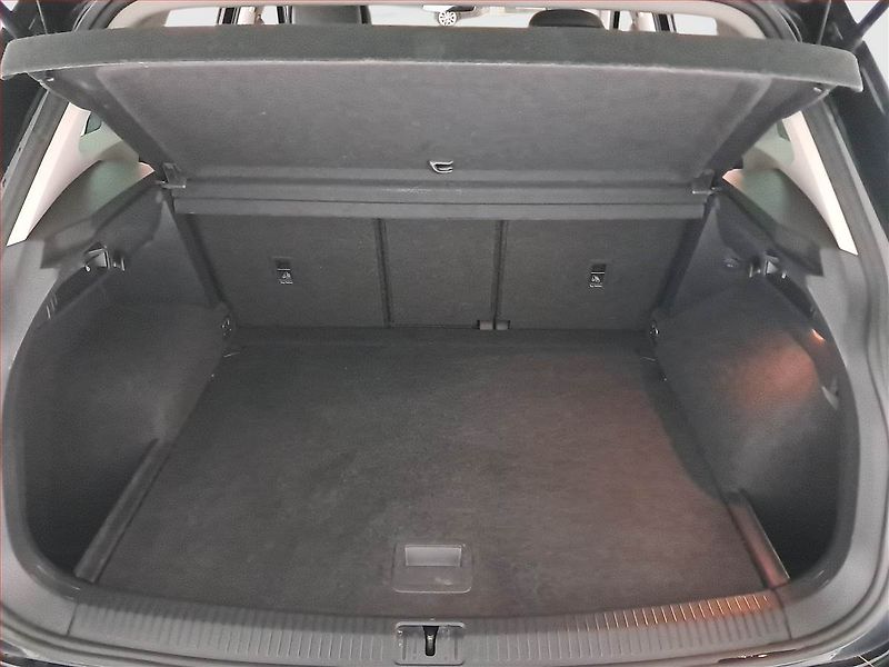 Volkswagen Tiguan (2019) 1.5 TSI, Automat, Tempomat - fotka 14 z 17