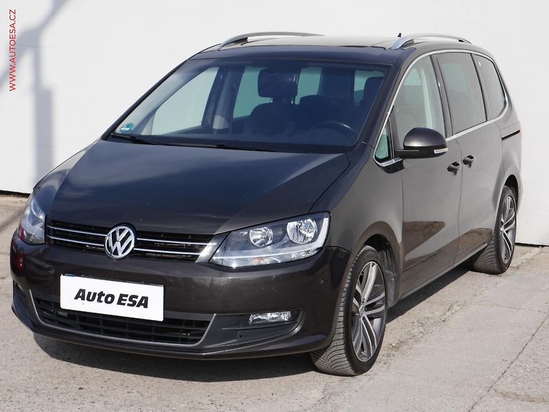Volkswagen Sharan (2014) 2.0 TDI, panorama, autoAC - fotka 3 z 21