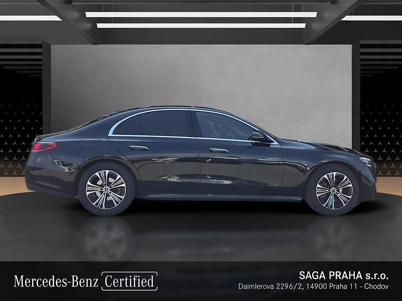 Mercedes-Benz Třídy E 200 4MATIC Avantgarde - fotka 3 z 18
