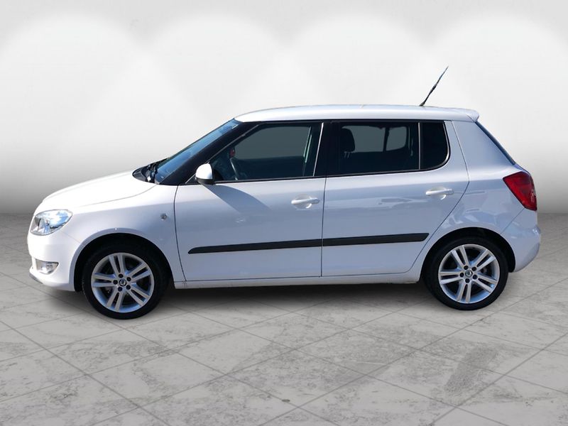 Škoda Fabia 1.2 TSi Ambiente - fotka 3 z 27