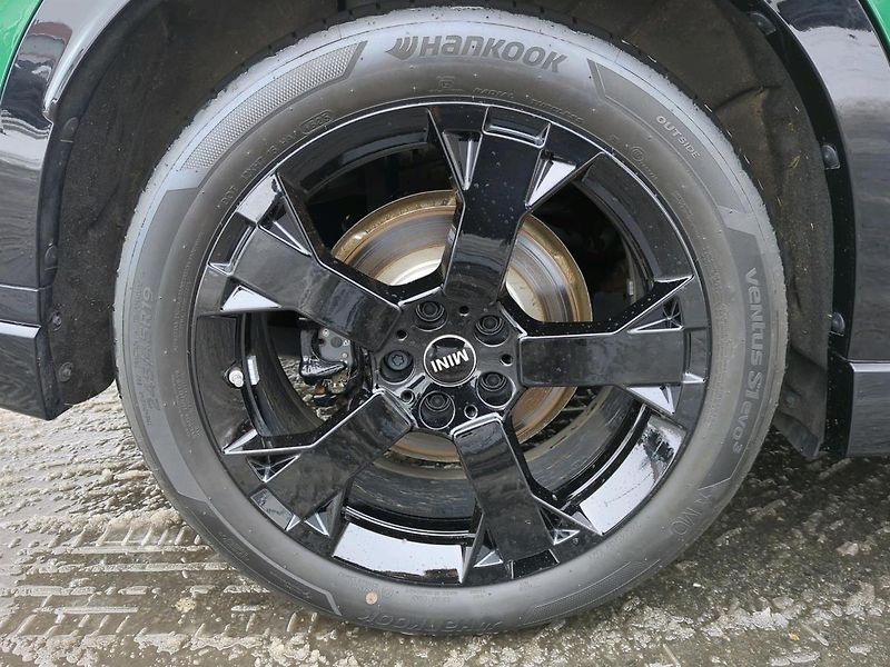 Mini Countryman SE ALL4 - fotka 17 z 18