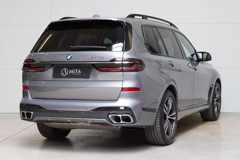 BMW X7 M60i,1.MAJ,ČR,DPH,Tažné - fotka 6 z 44