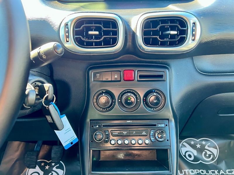 Citroën C3 Picasso (2009) 1.4i 70 kW Servis,Stav,Klima - fotka 15 z 19
