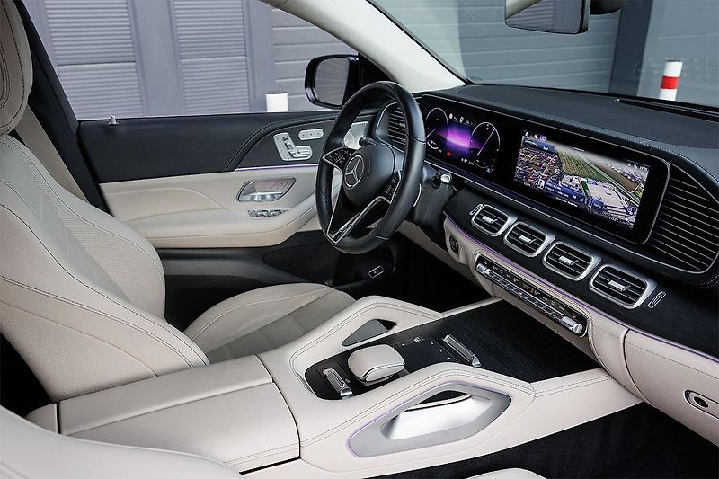 Mercedes-Benz GLE (2025) GLE 450d Coupe 4Matic AMG Line - fotka 49 z 49