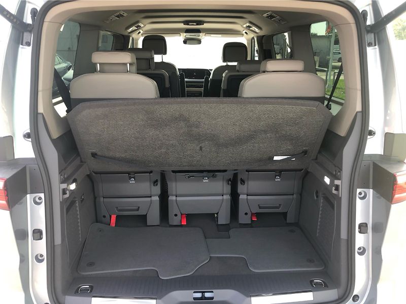 Volkswagen Multivan (2026) LONG STYLE 1,5TSI PHEV 4MOTION - fotka 14 z 30