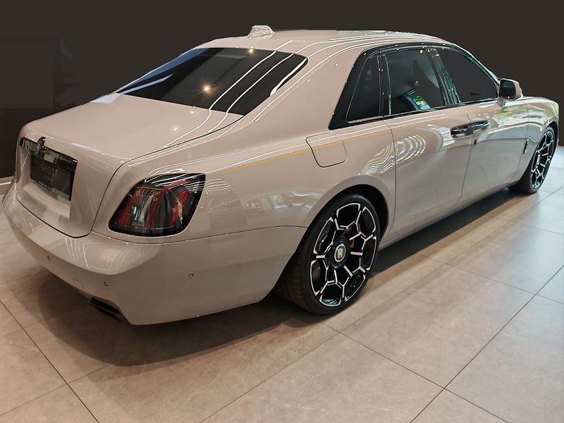 Rolls-Royce Ghost Black Badge MY 2026 - fotka 22 z 25