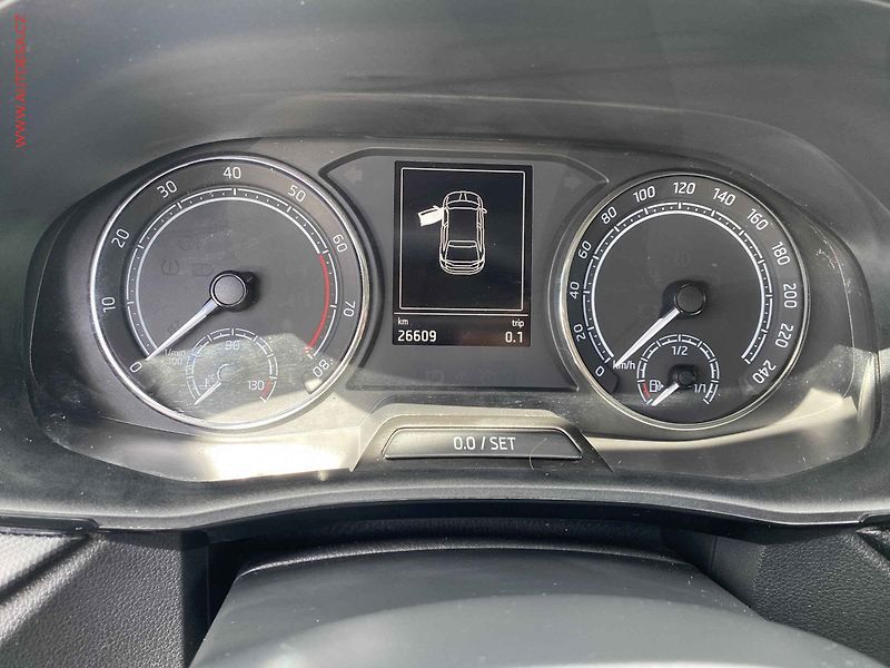 Škoda Fabia (2022) 1.0 MPi, 2.maj,ČR, Ambition - fotka 11 z 16