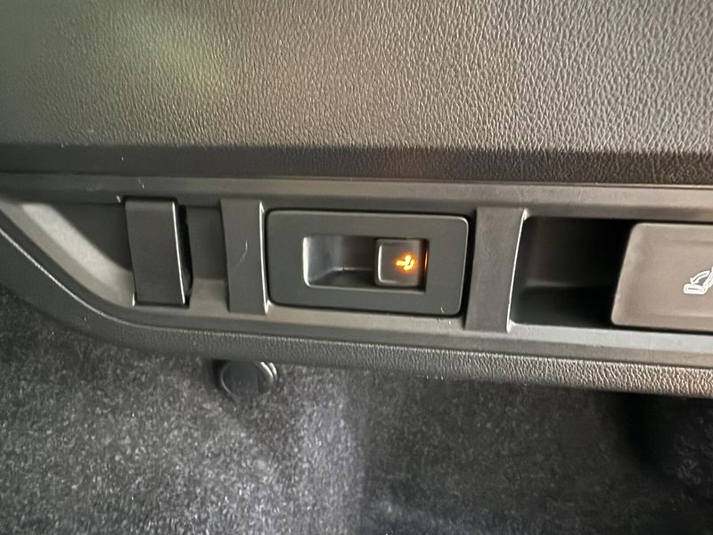 Škoda Octavia 2.0 TDI 85kW DSG Style Combi - fotka 12 z 13