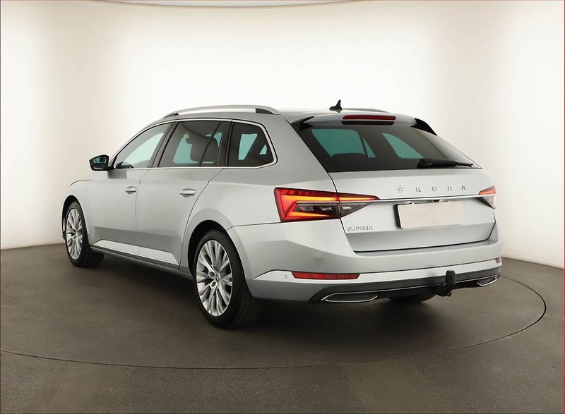 Škoda Superb (2021) Laurin&Klement 2.0 TDI - fotka 4 z 24