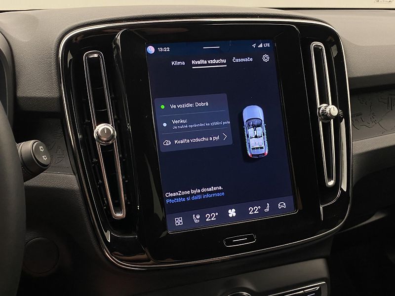 Volvo XC40 PURE ELECTRIC RECHARGE PLUS - fotka 38 z 55