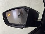Volkswagen T-Roc 1,5 TSi  Sport Virtual Assist - náhled 25