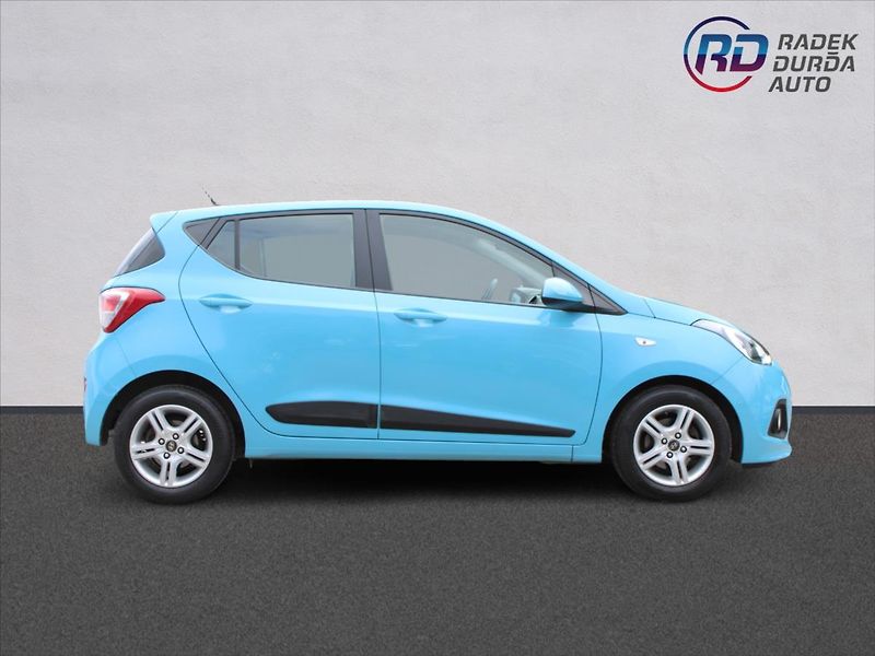 Hyundai i10 1,0 i  NOVÉ V ČR,1.MAJITEL - fotka 4 z 21