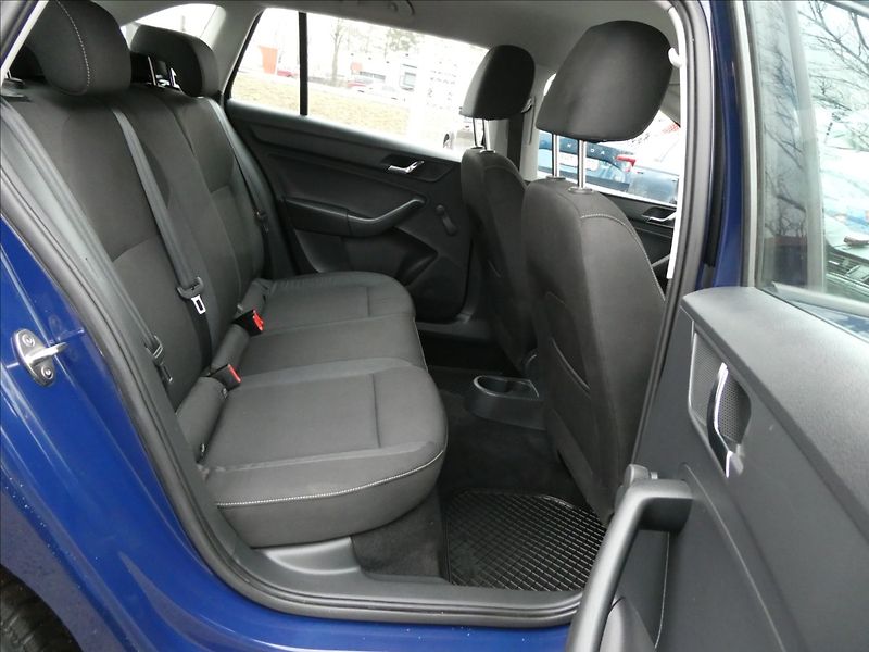 Škoda Rapid 1,6 TDi 66kW 2x kola,klima,ČR - fotka 24 z 37