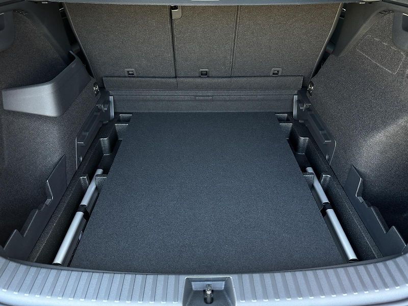 Škoda Kodiaq RS 265PS 2.0TSi 4x4 DSG Matrix - fotka 49 z 50