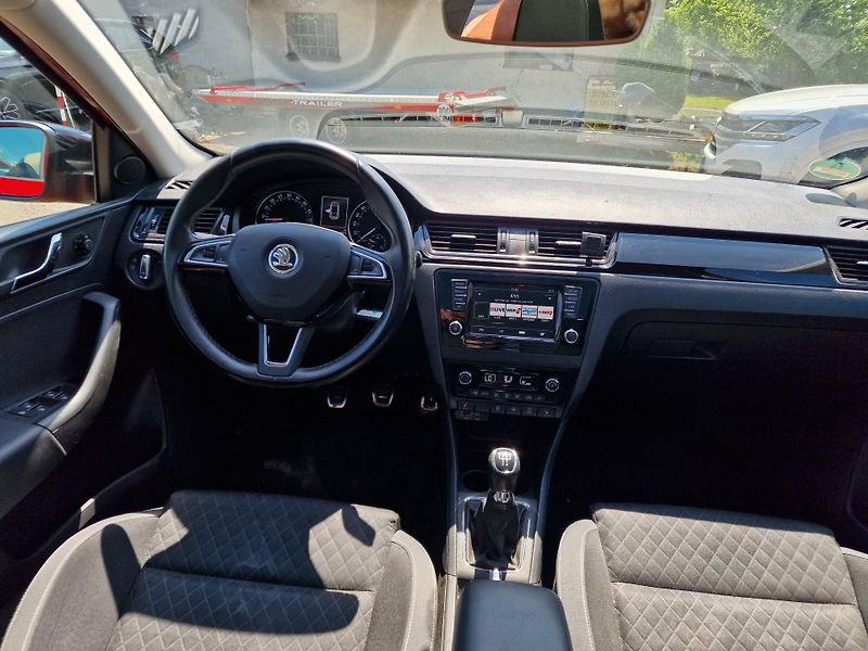 Škoda Rapid 1,6TDI 85KW STYLE PLUS  - fotka 10 z 15