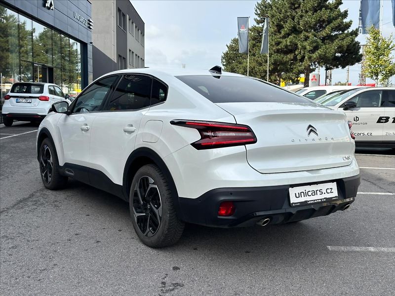 Citroën C4 X 1,2 PureTech  Shine EAT8 - fotka 4 z 28