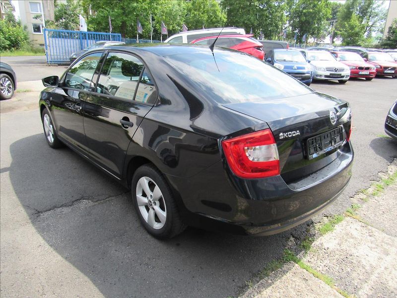 Škoda Rapid 1,2 MPi Active - fotka 6 z 27
