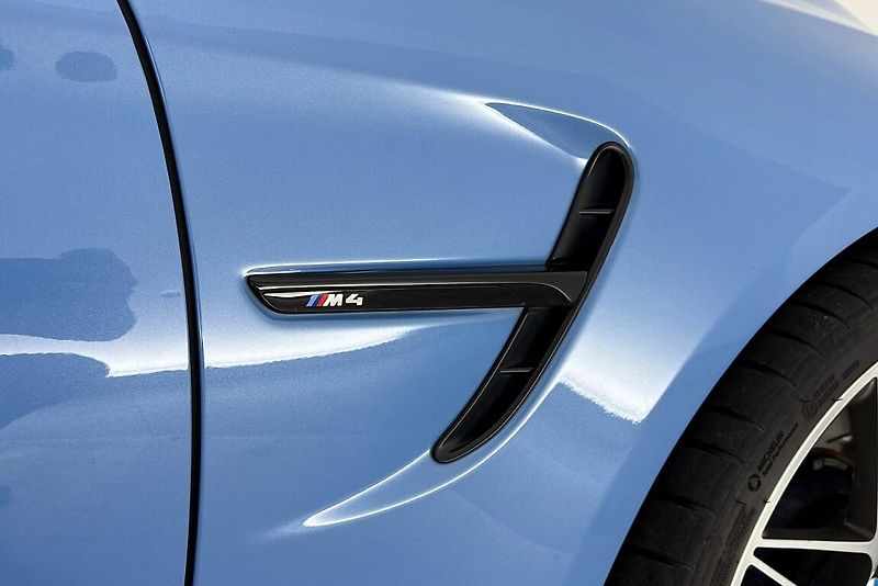 BMW M4 Competition paket - fotka 34 z 39